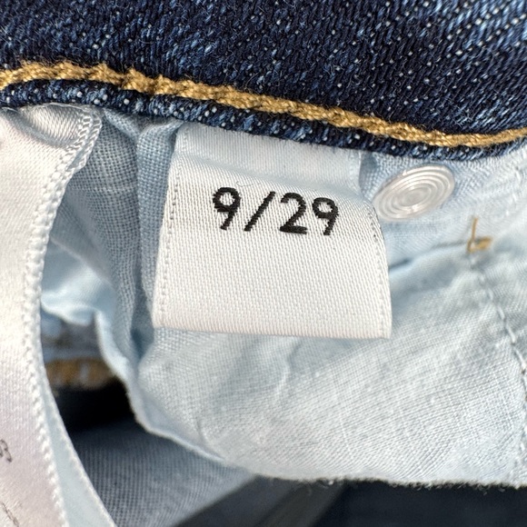 Risen Women's Ankle Jeans With Raw Hem Size 9/29 - Picture 5 of 7